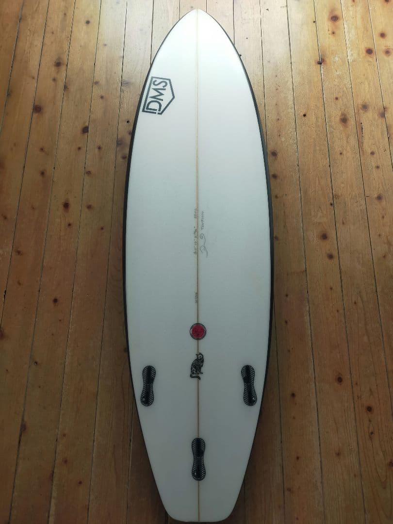 DMSショートボードBLACKCAT MODEL 6’0