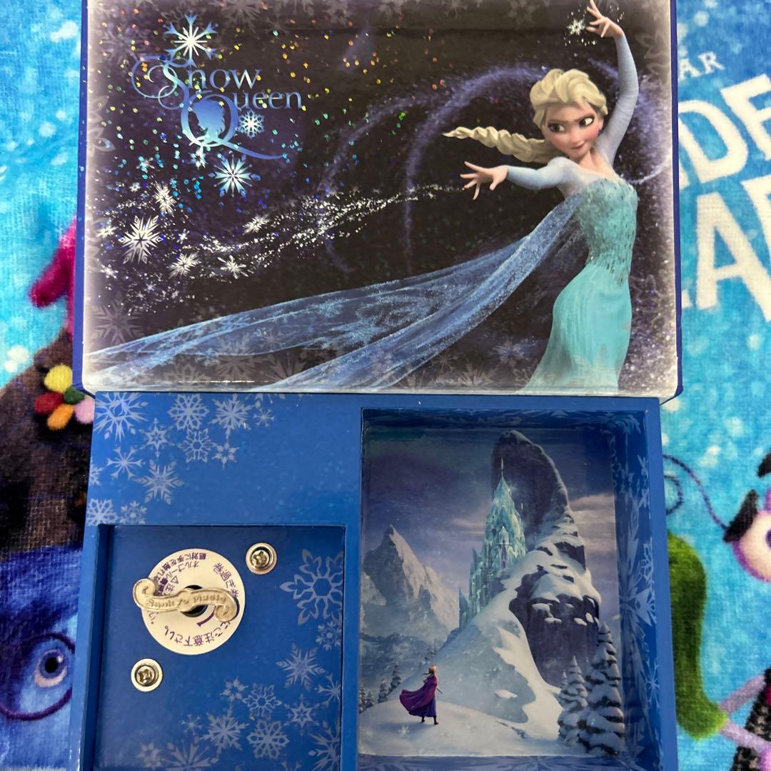 ❶アナと雪の女王他DVD❷アナと雪の女王オルゴール❸DVDプレイヤー他