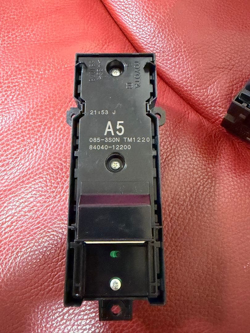 RAV4 ウィンドウスイッチ 全箇所発行タイプ　ミラー・ウィンドウセット品