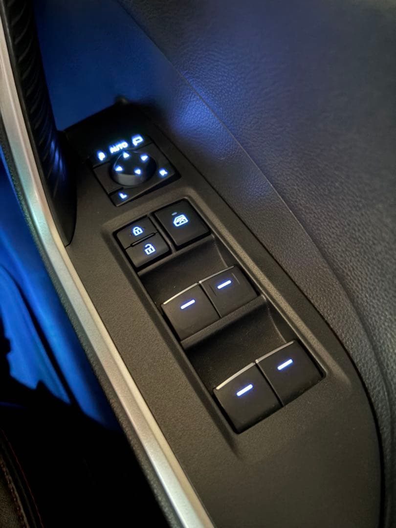 RAV4 ウィンドウスイッチ 全箇所発行タイプ　ミラー・ウィンドウセット品