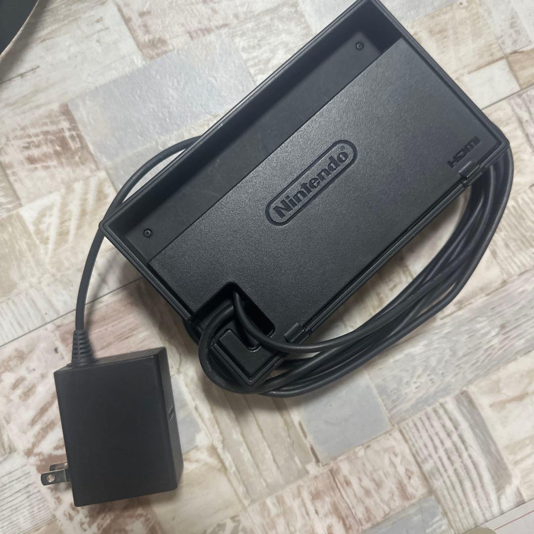 d*7様 Nintendo Switch 本体 青/赤 Joy-Con付き