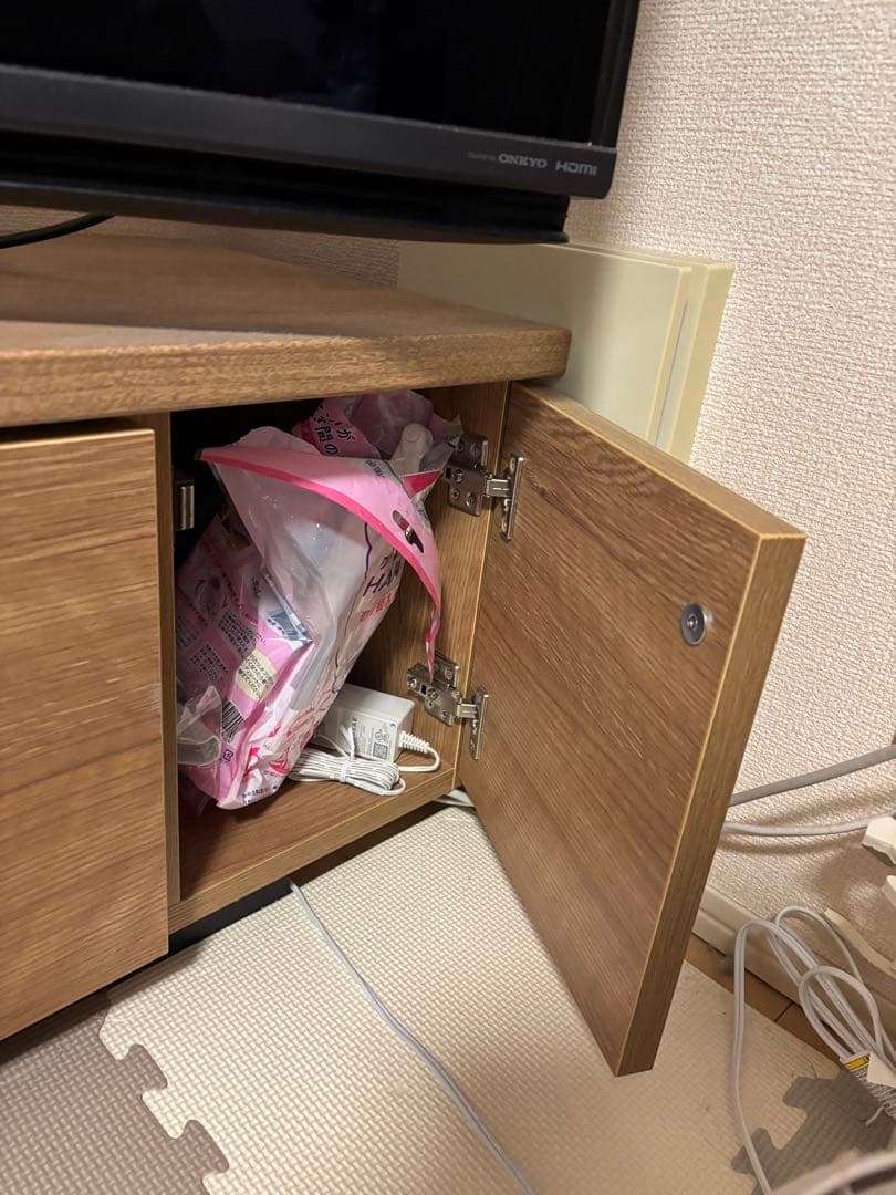 【値下げ交渉可】幅140テレビ台 ローテレビ台 50V型対応　木製 LOWYA