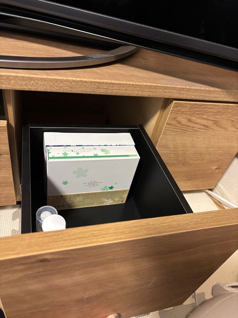 【値下げ交渉可】幅140テレビ台 ローテレビ台 50V型対応　木製 LOWYA