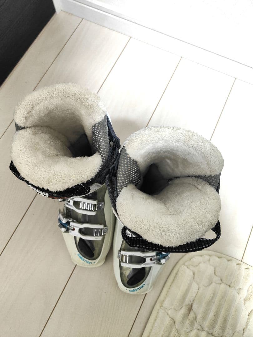 Salomon RS 85W スキーブーツ22-23cm 良品☆