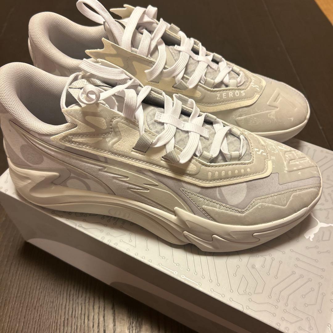 プーマ　スコットゼロ