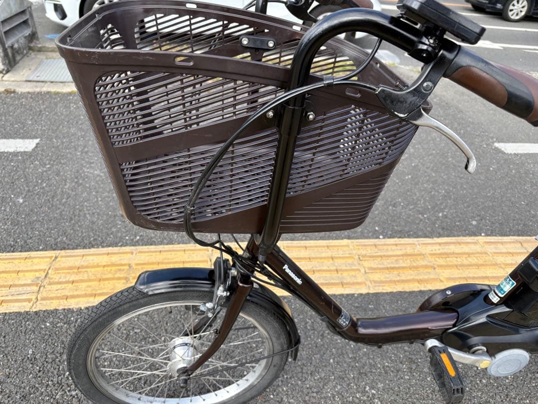 中古20㌅Panasonic電動アシスト自転車　8.9Ah3点灯　大阪　099