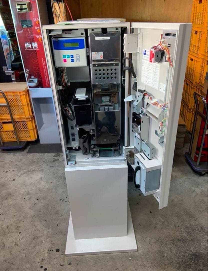 令和6年新札対応ビルバリ　両替機　券売機　食券機　グローリー　領収書OK