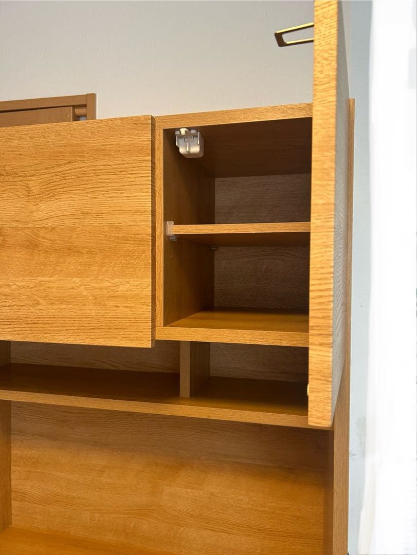 ニトリ　木製食器棚 引き出し付き　梱包・発送頼める便にて送ります♪