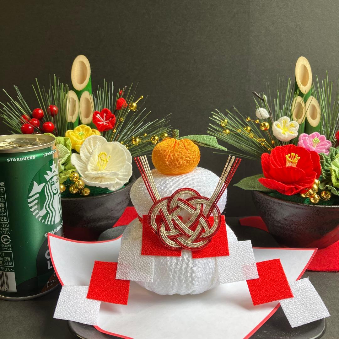 華やか　ちりめん　つまみ細工　お正月飾り　ミニ門松と鏡餅　No.18