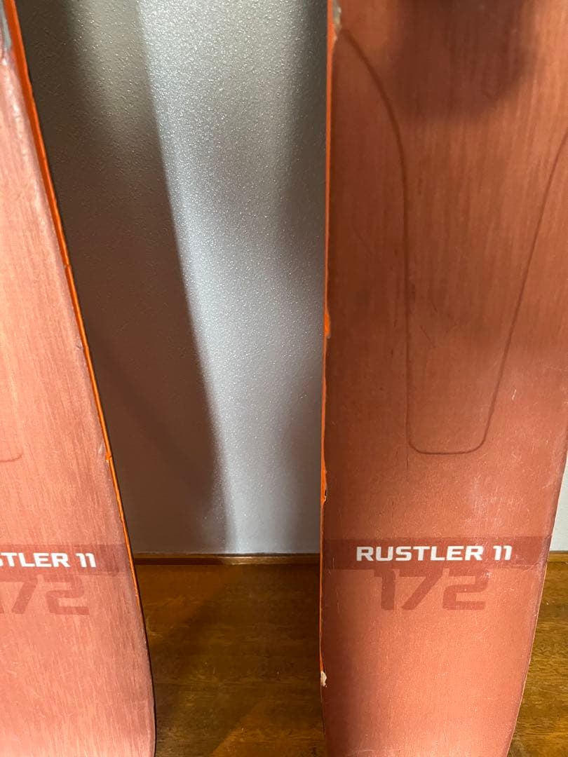 スキー板　BLIZZARDブリザードラスラー11 172cm