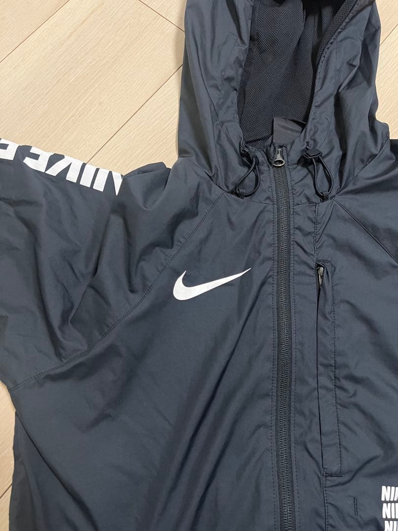 NIKE ピステ　ウィンドブレーカー　ウェア　ジャンパー