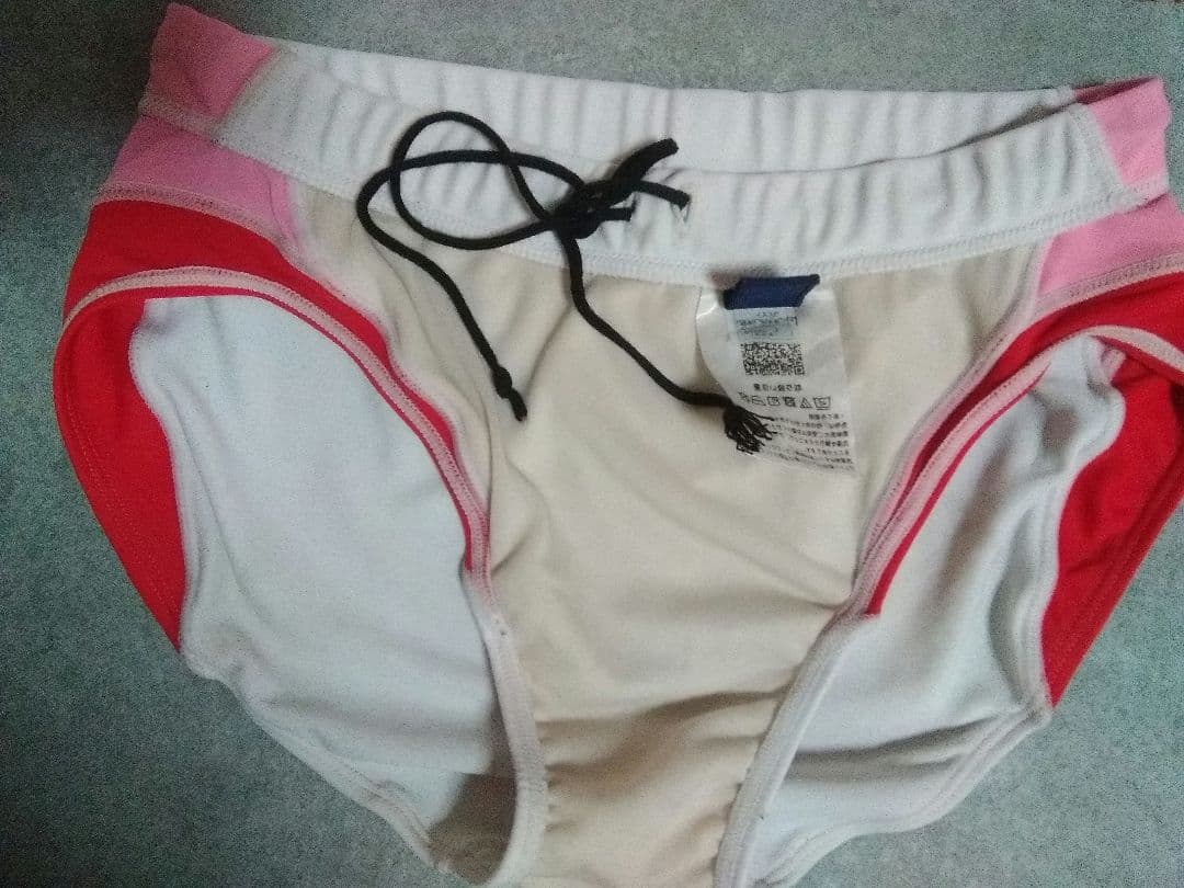 アシックス　陸上用ショーツ ホワイト/レッド/ピンク