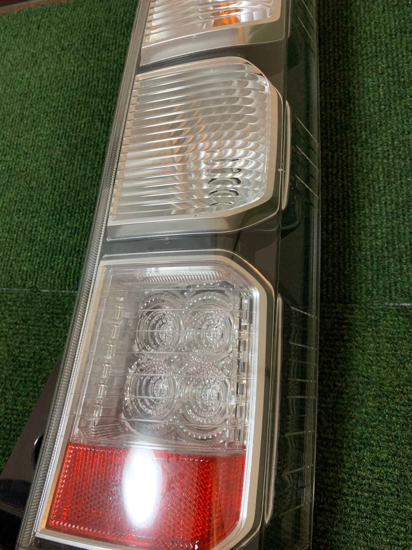 ホンダ N BOX JF1/JF2 純正左右テールランプICHIKOH D105