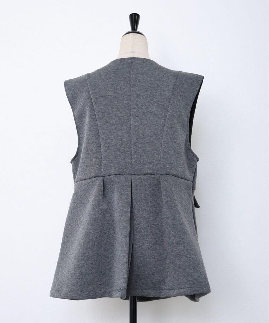 ペプラムラインシルバーボタンジレ/ブラック ボンディングベスト 黒 Frene
