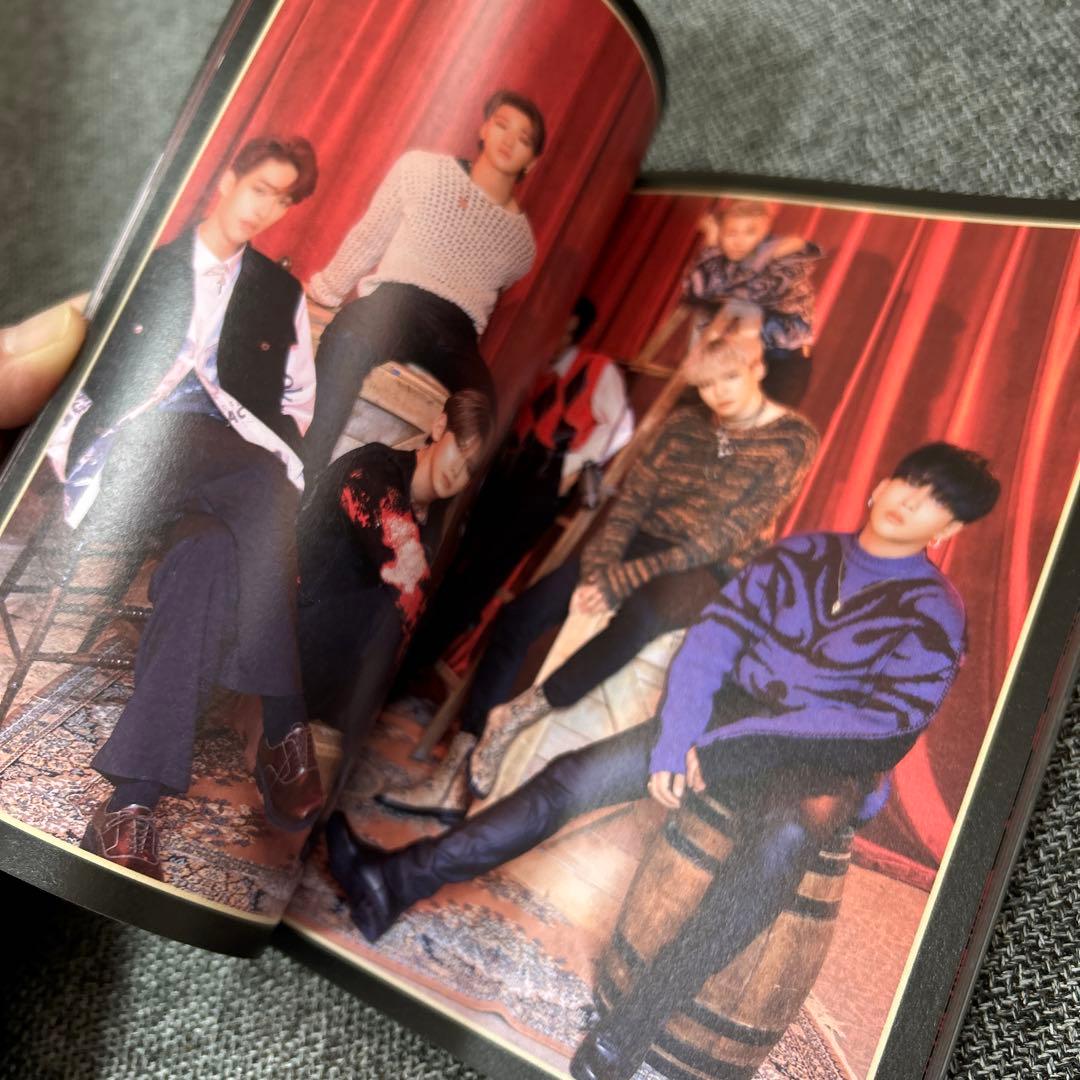 ATEEZ TREASURE EP.FIN : All To Action 黒