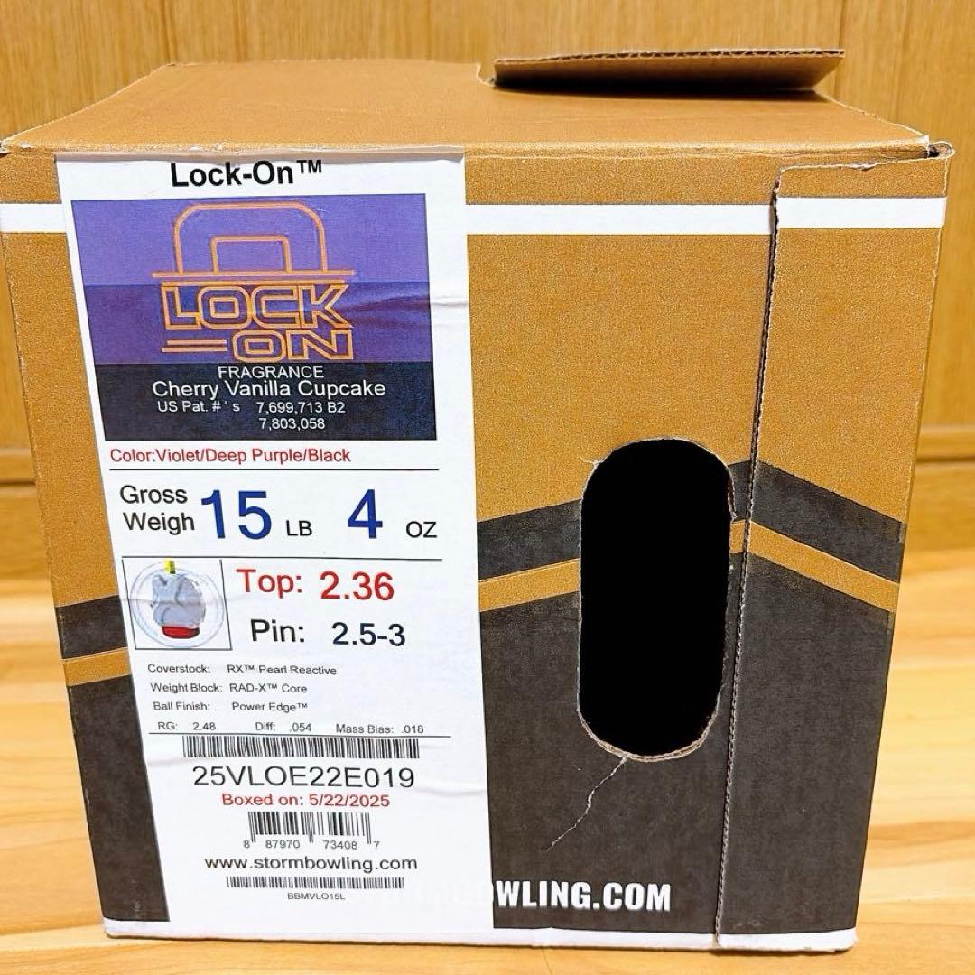 【新品/15ポンド4オンス】ストーム ロックオン ボウリングボール
