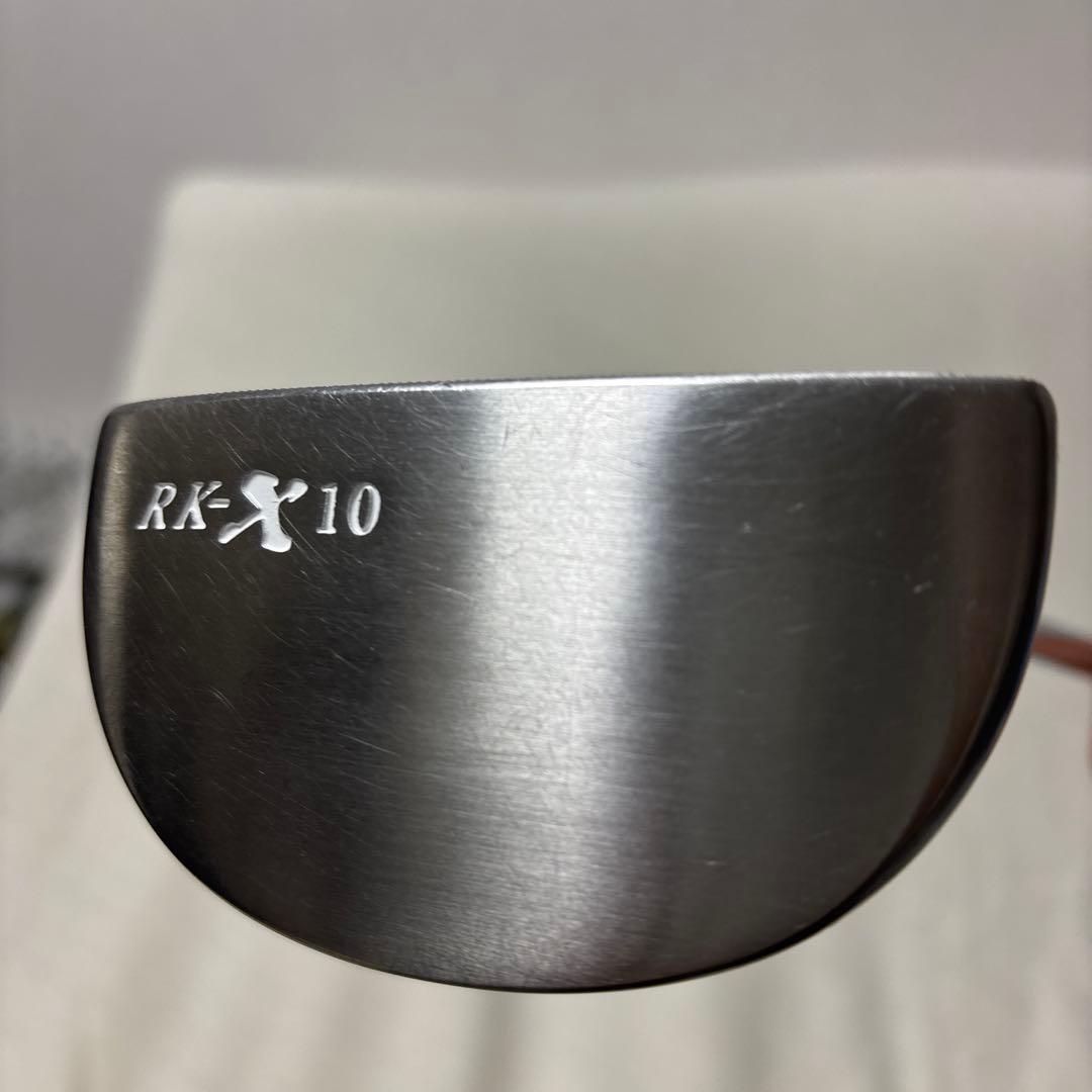 シンプルな金属製パター