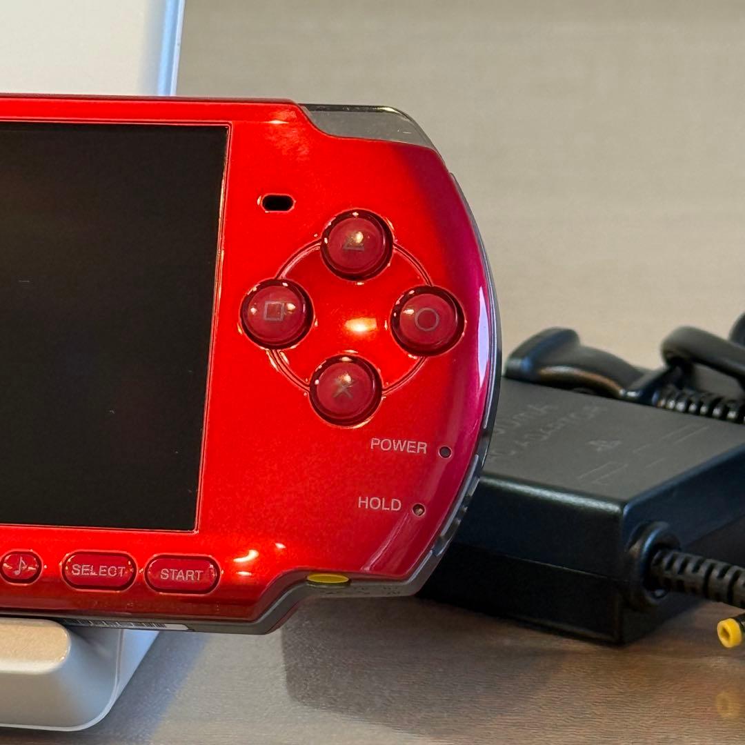 7-150【美品】PSP-3000 ラディアントレッド