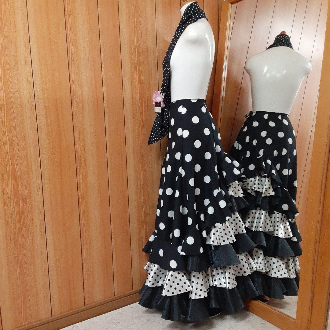 フラメンコ衣装　☆白黒コントラストファルダ　豪華3段フリル