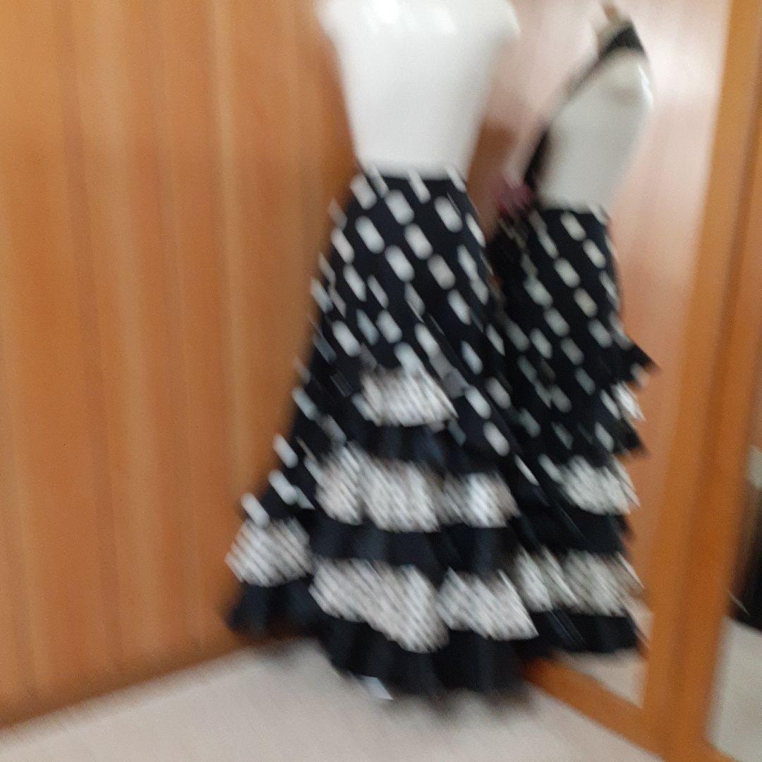 フラメンコ衣装　☆白黒コントラストファルダ　豪華3段フリル