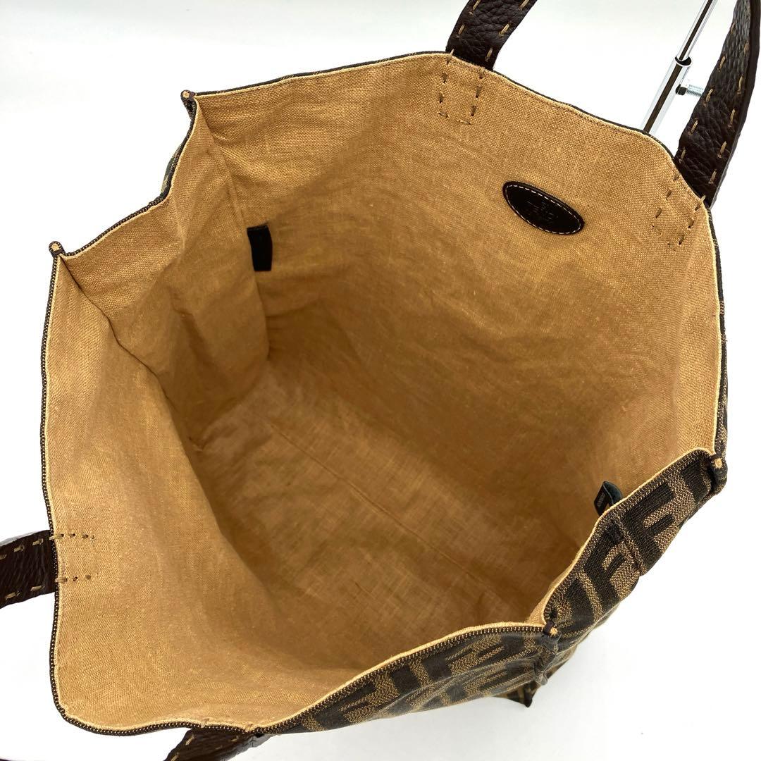 美品【FENDI】トートバッグ　セレリア　ズッカ柄　キャンバス