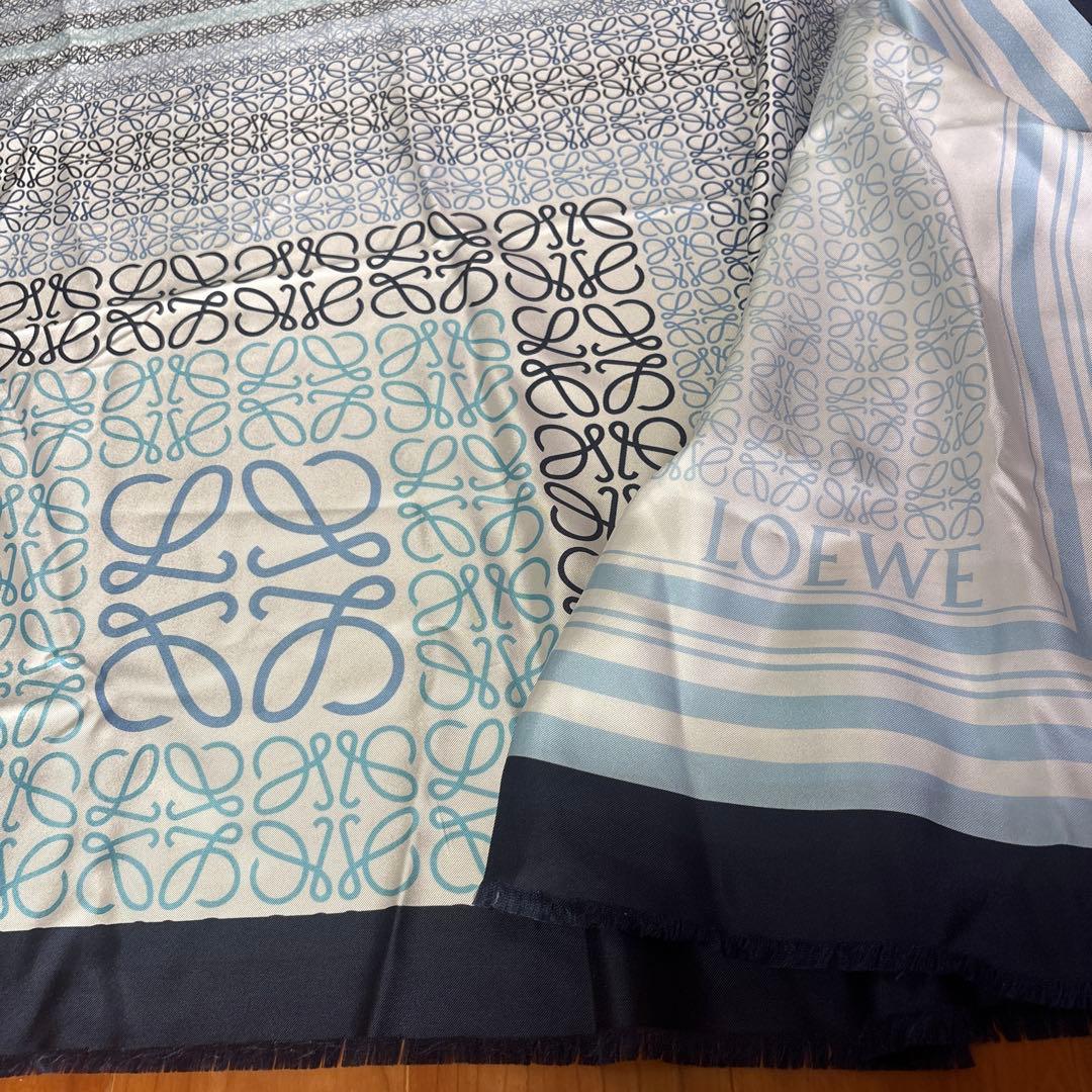 【希少】ロエベ　LOEWE アナグラム　スカーフ　ストール　大判　レア　ネイビー