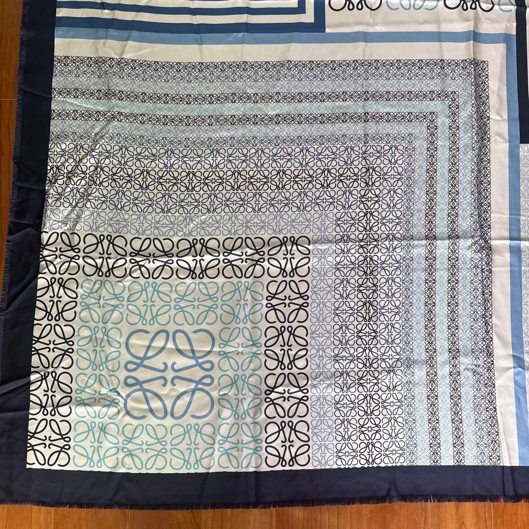 【希少】ロエベ　LOEWE アナグラム　スカーフ　ストール　大判　レア　ネイビー