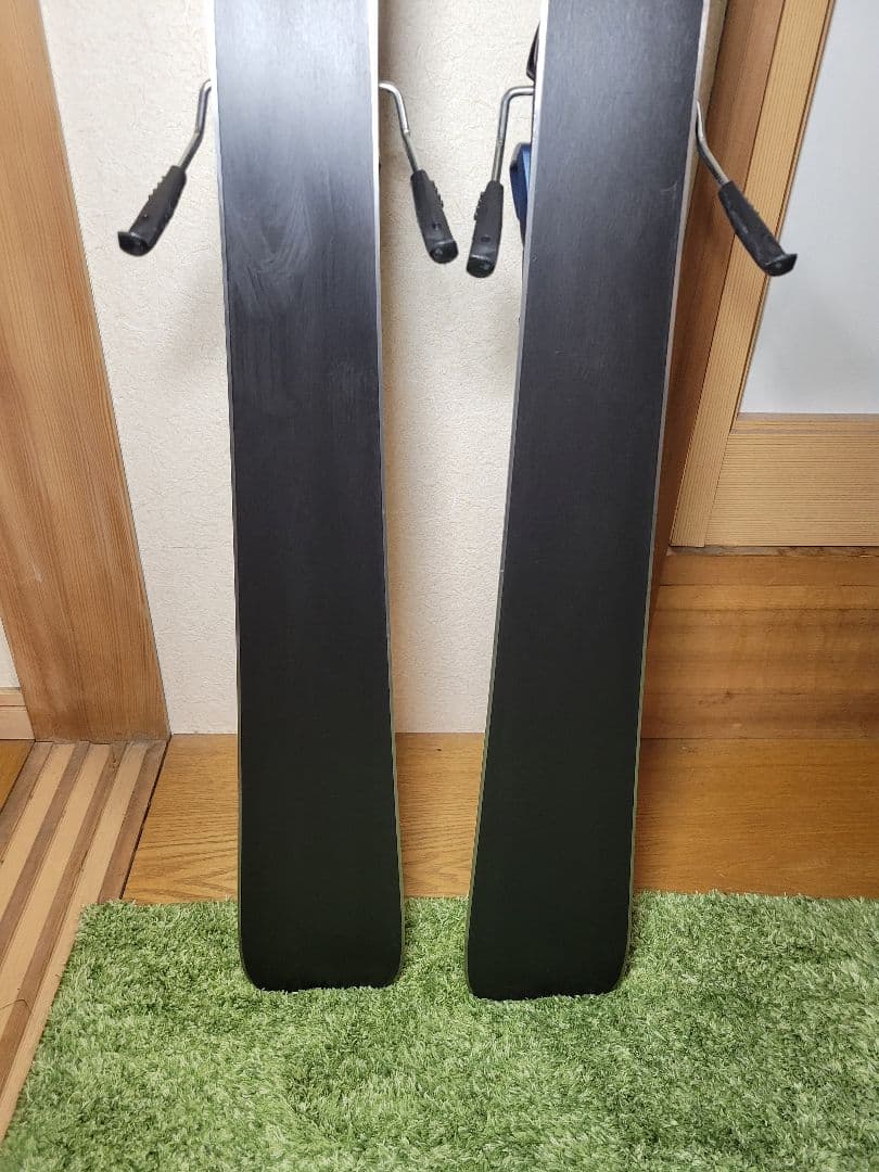 HEAD SHAPE V2 155cm スキー板