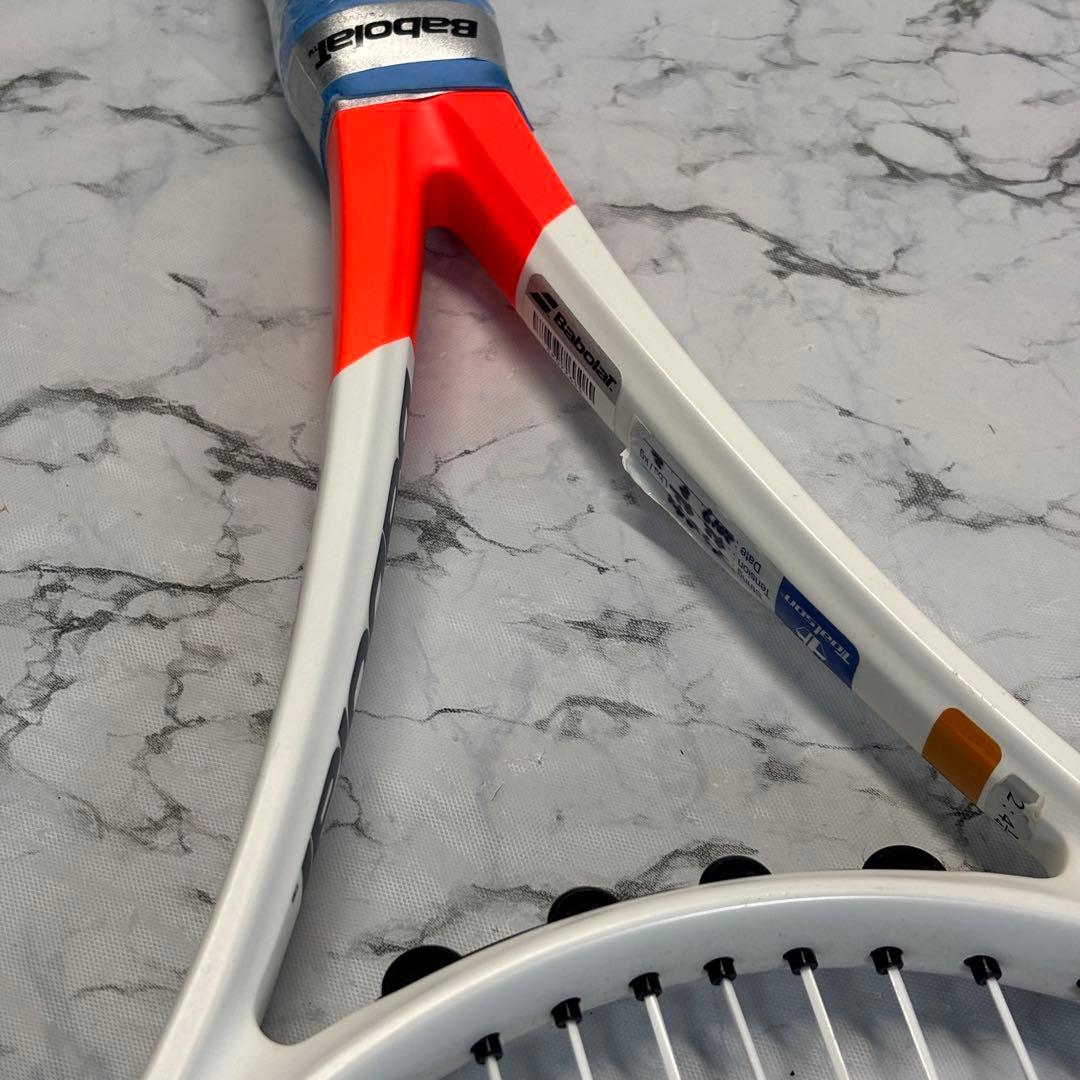 良品　Babolat PureStrike100 G2 テニスラケット人気モデル