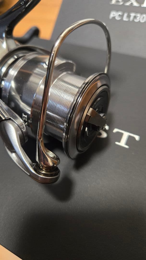 ダイワ 22イグジスト PC LT3000ーXH