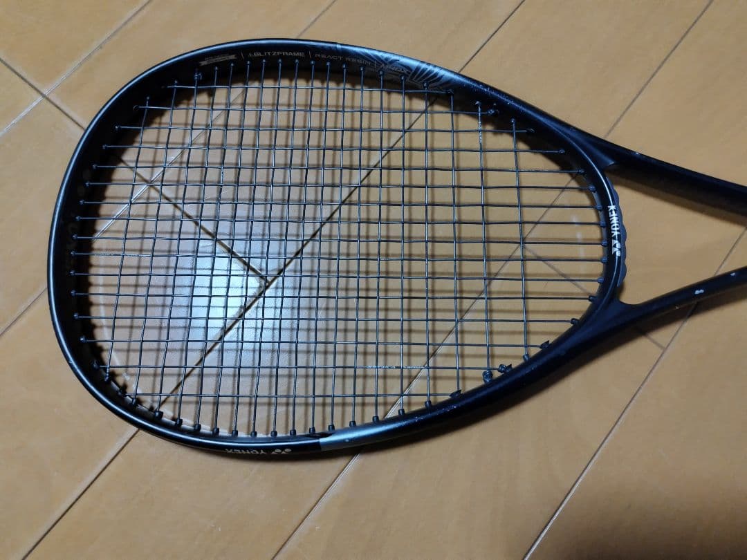 YONEX ソフトテニスラケット ボルトレイジ8V　専用ケース付