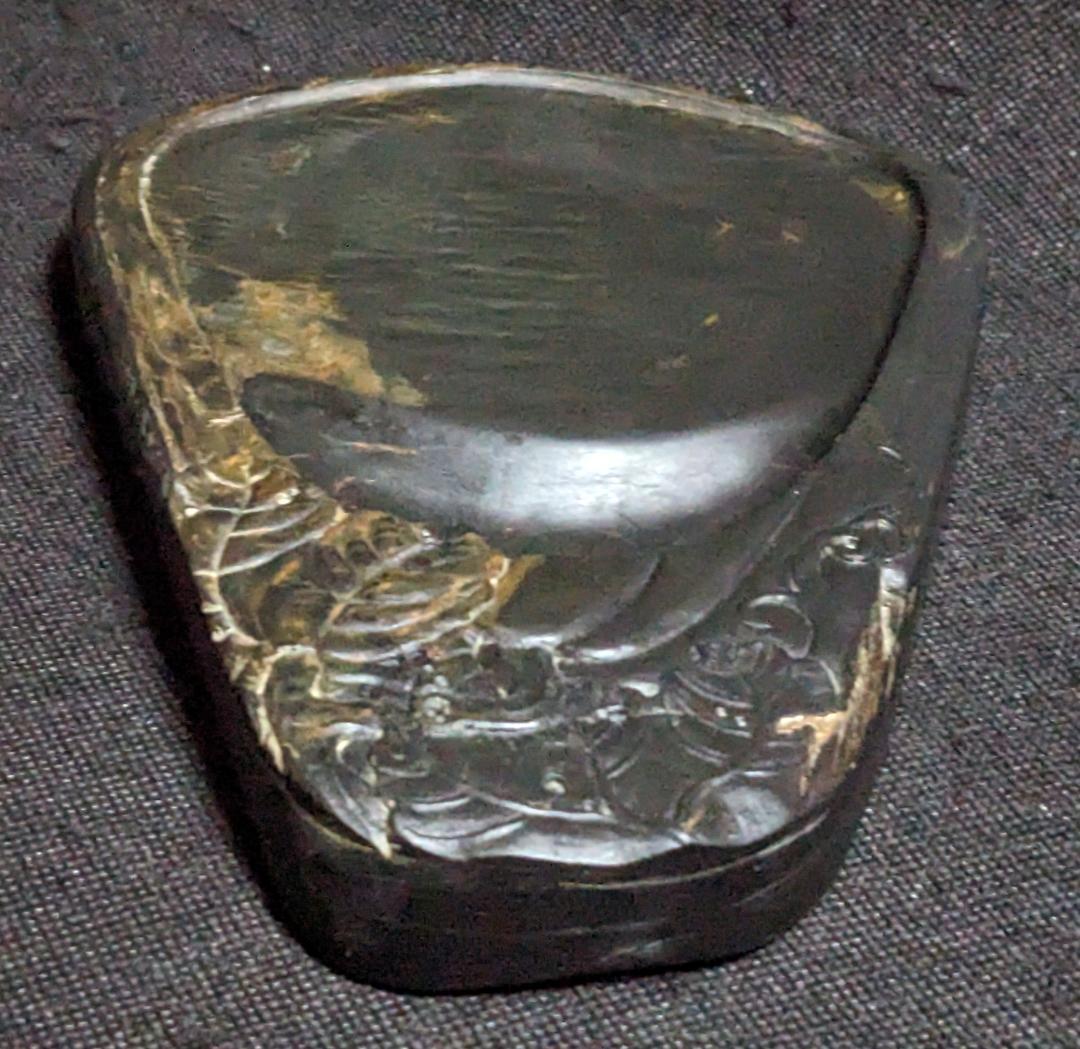 【合馬公式アカウント1】　◆歙州硯（金星金暈・金花紋・水波羅紋／瓜葉文）