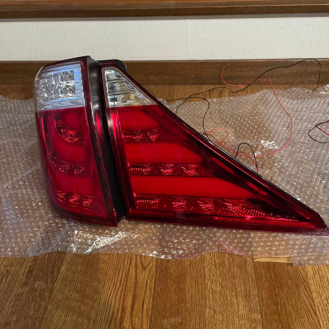 20アルファード LEDテールライト　　Crystal eye