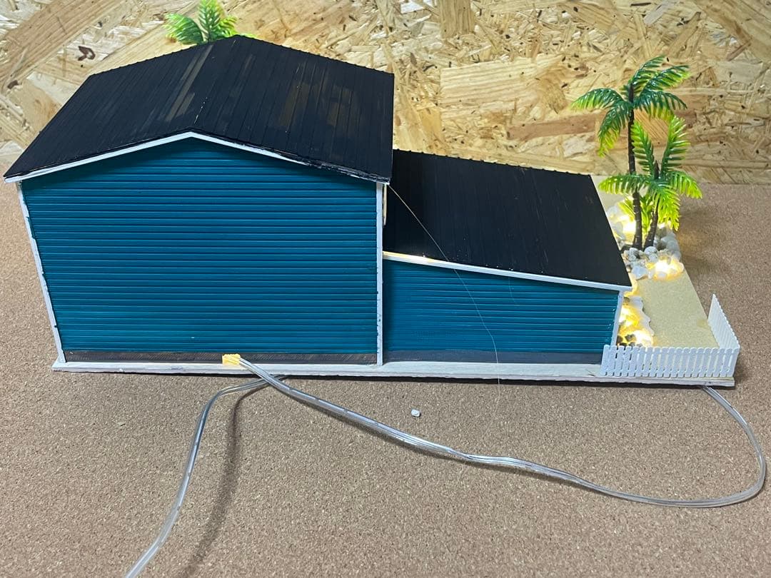 hiro　1/64★ジオラマ 【アメリカンガレージハウスとガレージ】