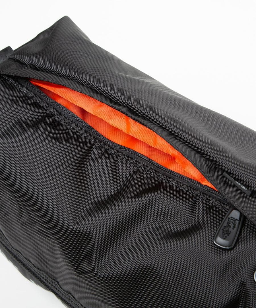 ハルウララ☆ダンスウィズドラゴン シューズケース☆ゴルフ靴袋☆ブラック