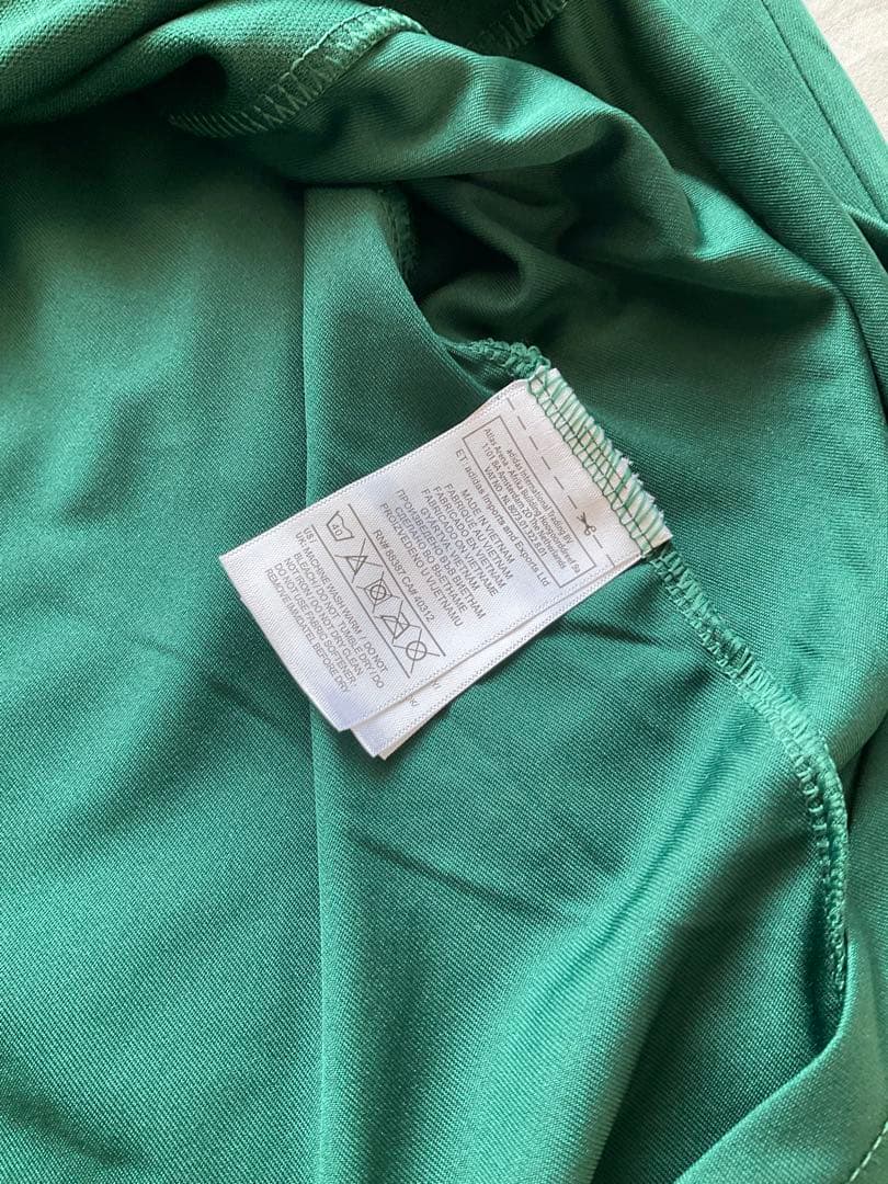 レアル・マドリード MODRIĆ 19 シャツ