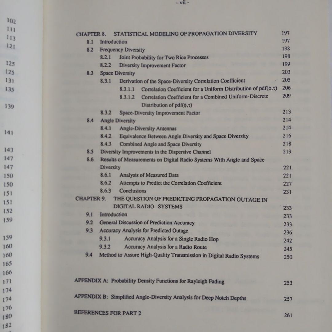 洋書 Low-Angle Microwave Propagation