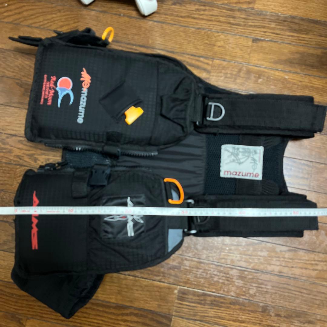 mazume × AIMS ライフジャケット