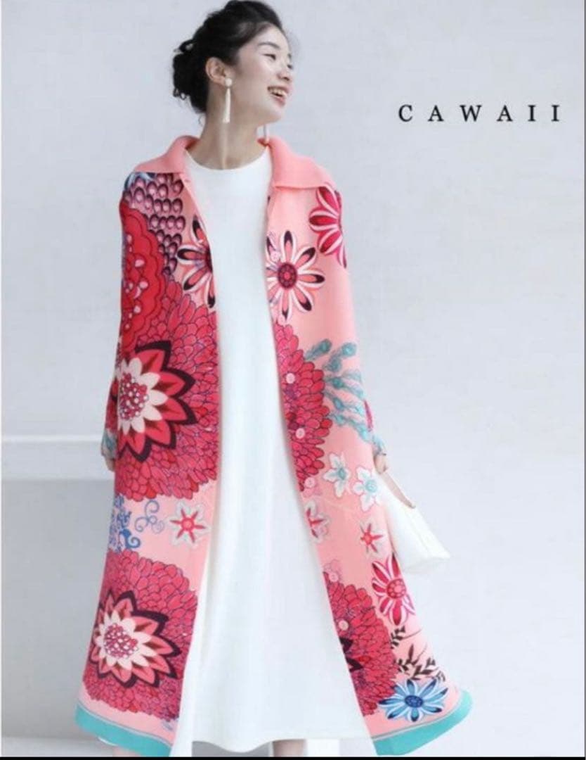 極美品　cawaii 目を惹く 鮮やかな花のアコーディオン　プリーツ　羽織り