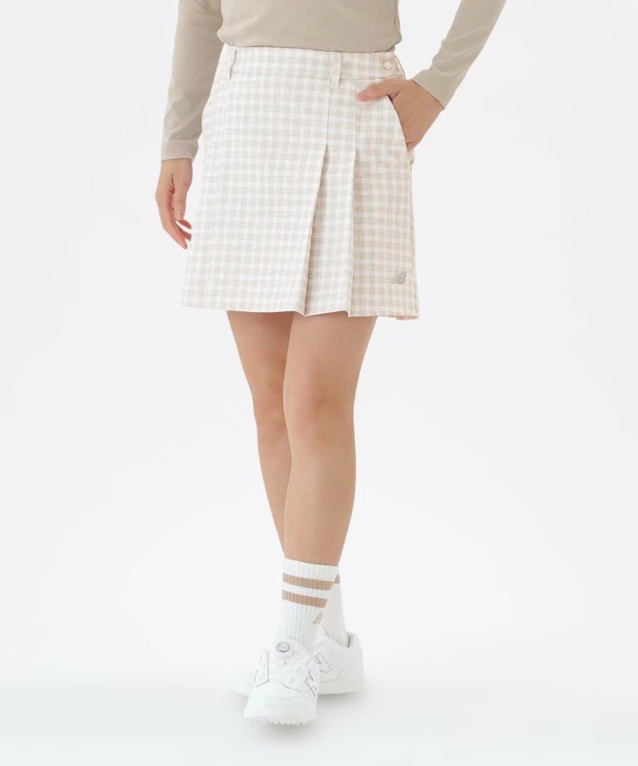 ニューバランス★SOFTSHELLFULLZIPHOODIE 、スカートM美品