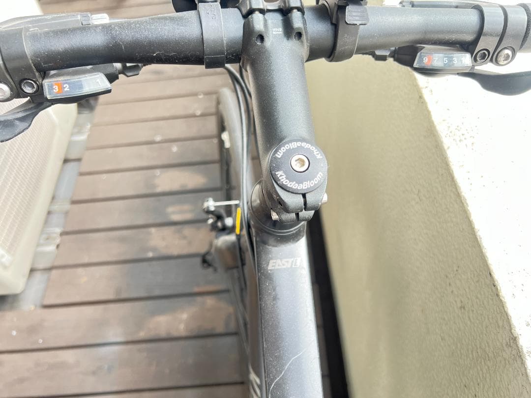 KHODAABLOOMクロスバイクRAIL L440Mシマノ２４段変速 引取専用