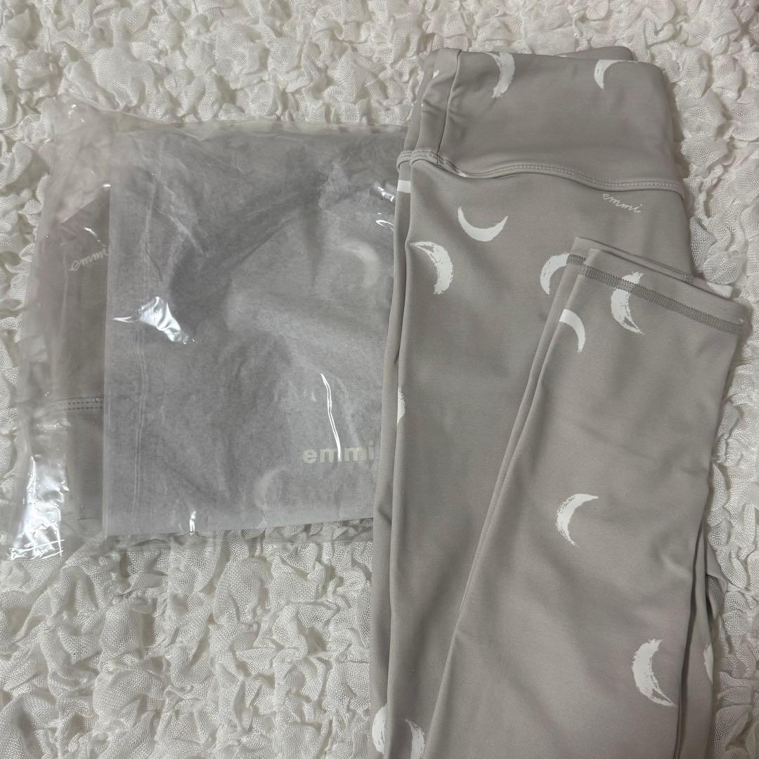 emmi yoga HAPPY YOGA 4SET サイズ1LBGE 2025