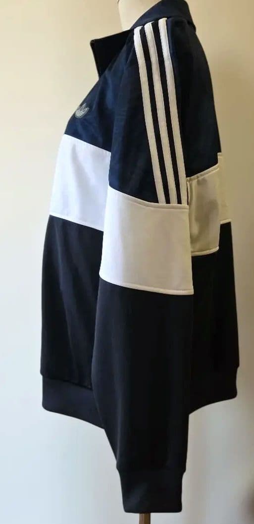 adidas トラックジャケット　2XL