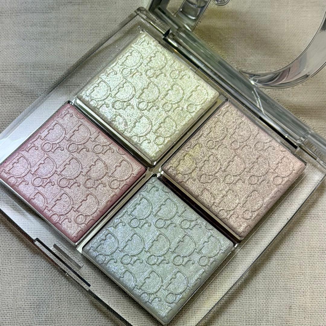 新品箱付き Dior バックステージグロウマキシマイザーパレット002