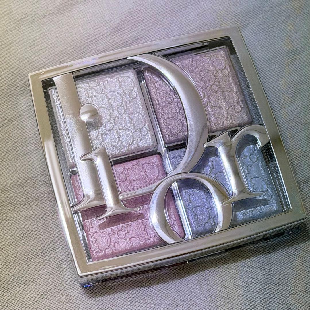 新品箱付き Dior バックステージグロウマキシマイザーパレット002