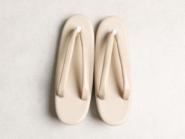 【新品】草履バッグセット　エナメル (ベージュ)　02884