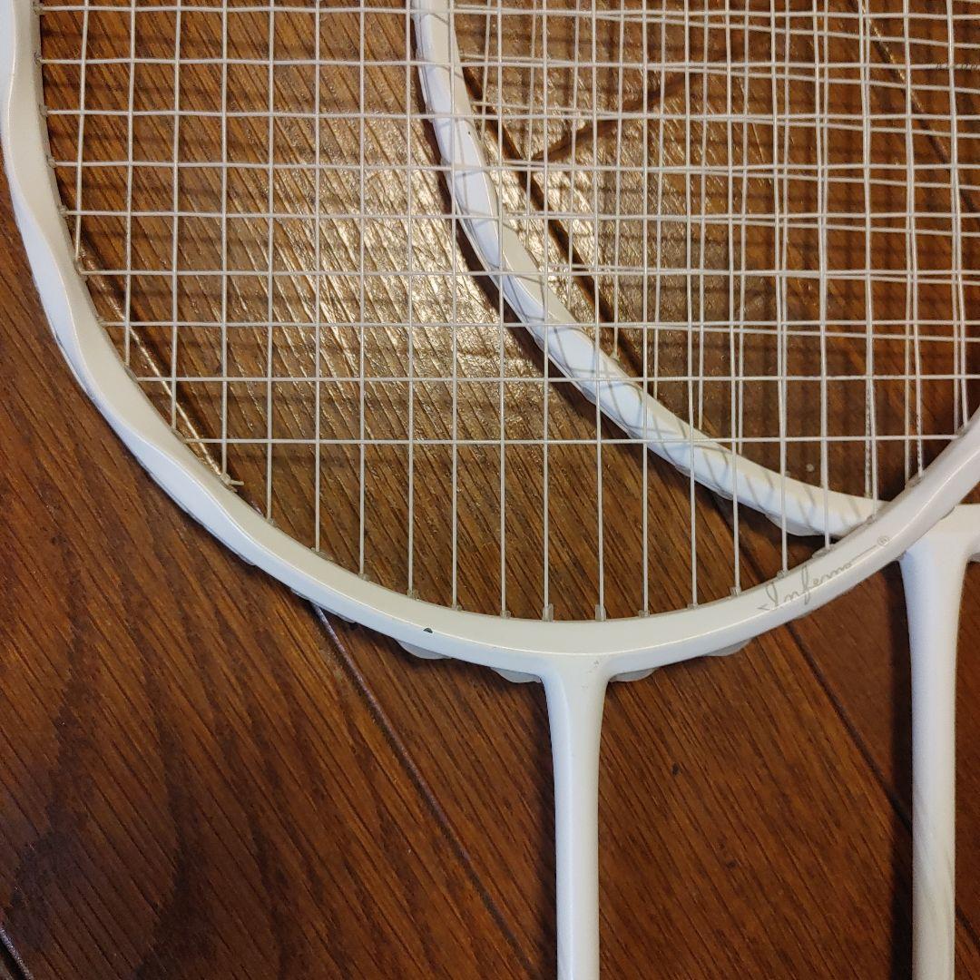 ゴーセンバドミントンラケット INFERNOAIR　２本セット