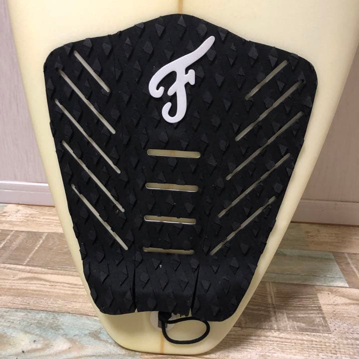 【送料込み】サーフボード　スウェル　swell ショートボード　ハードケース付き