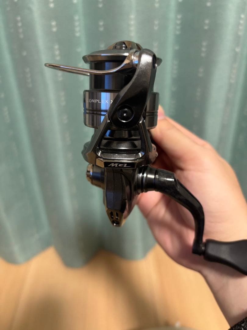 シマノ　２５コンプレックスＸＲ　Ｃ２５００Ｆ４　ＸＧ　ＳＨＩＭＡＮＯ