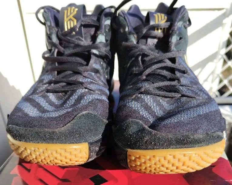 ナイキ カイリー4 EP メンズ バスケットボールシューズ 紺×金×白